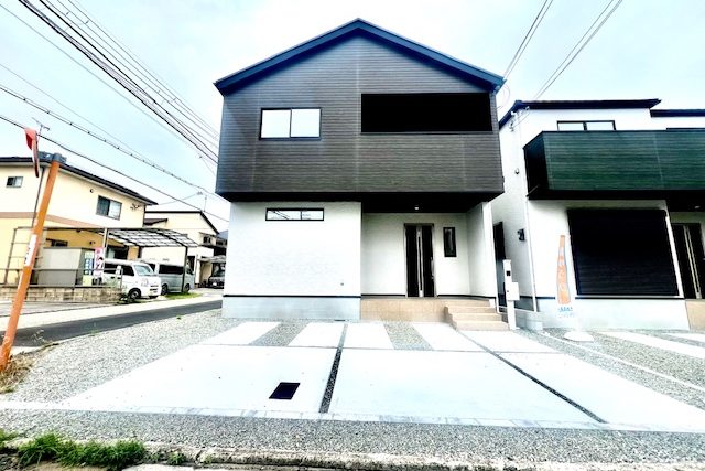 築浅4SLDK一戸建て
